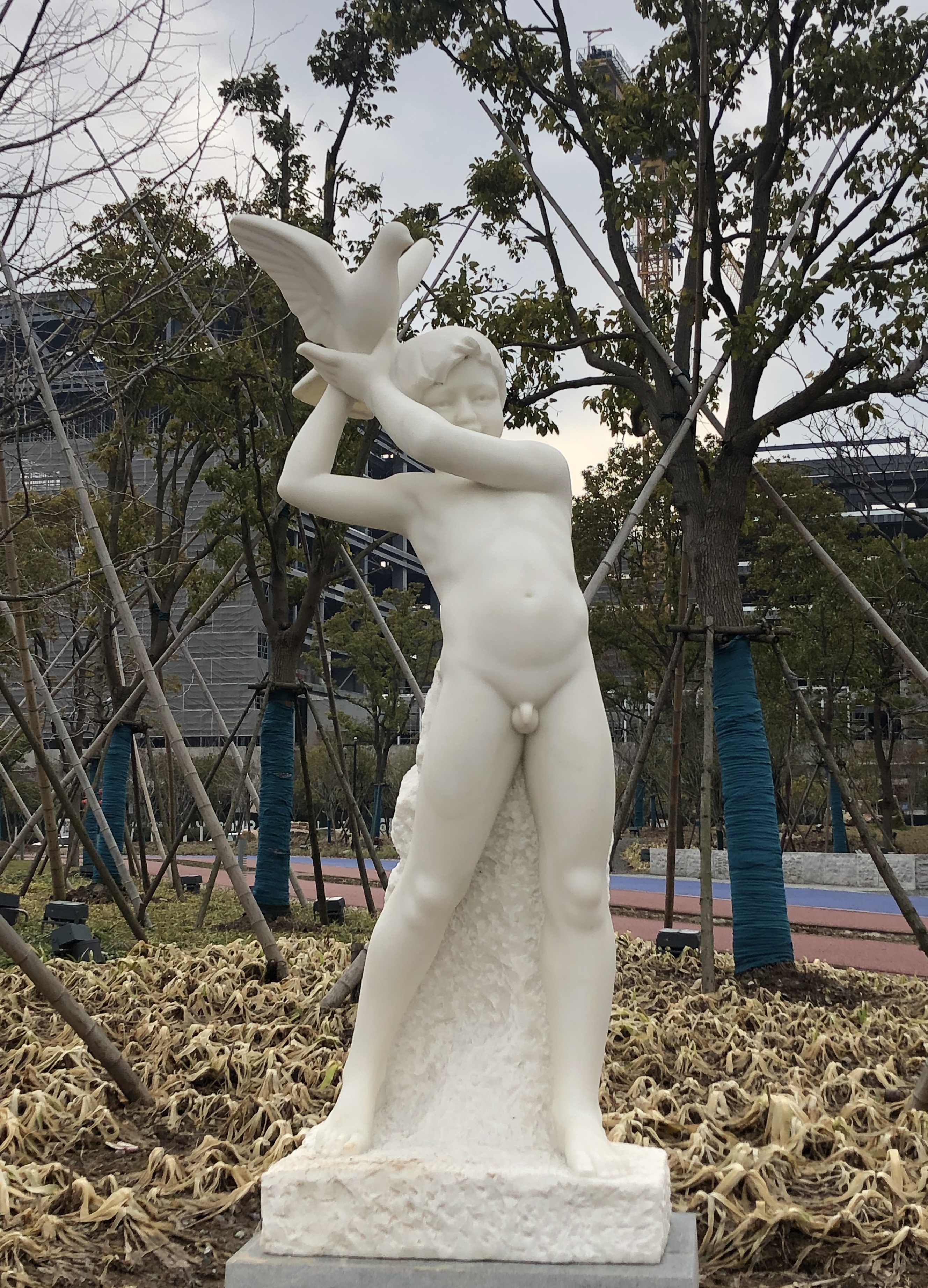 《滴水湖中国名家主题雕塑园》雕塑作品摄影(图8) 《滴水湖中国名家主题雕塑园》雕塑作品摄影(图8)