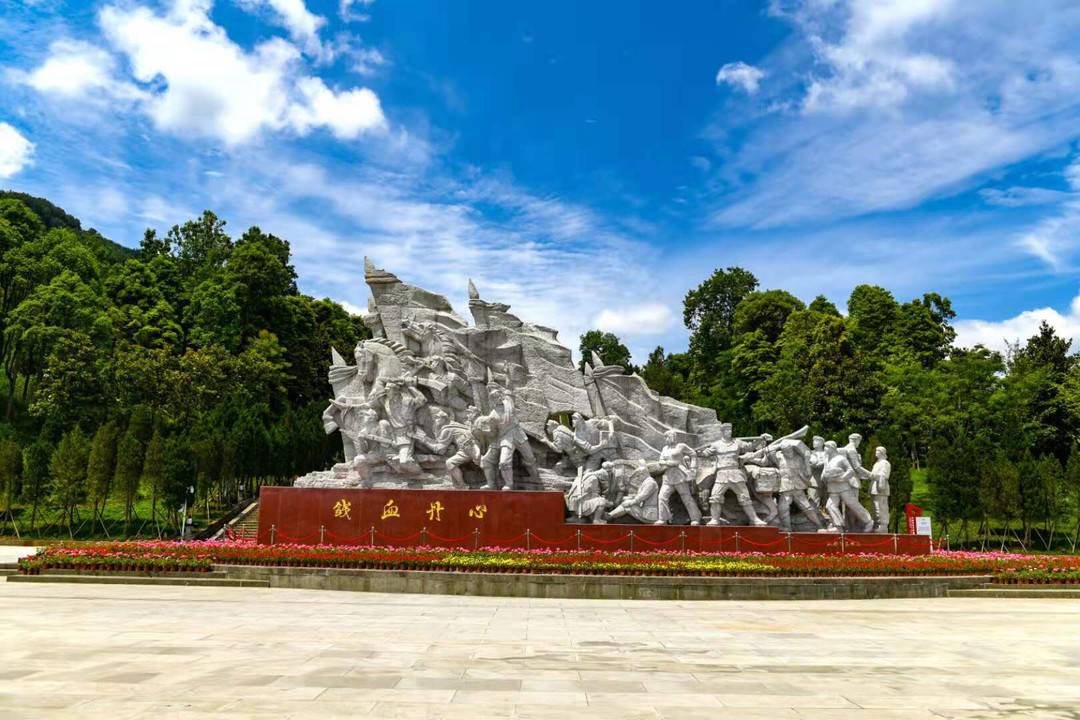 通江,位于四川东北部,地处秦巴山区核心区域,山川毓秀,人杰地灵.