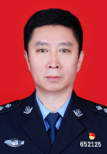 方勇：刑侦路上的“破冰者” - 新华网客户端